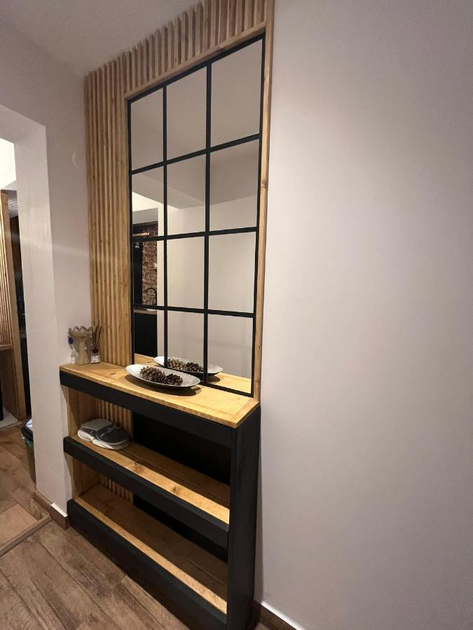 Wood Studio Sinaia Luaran gambar