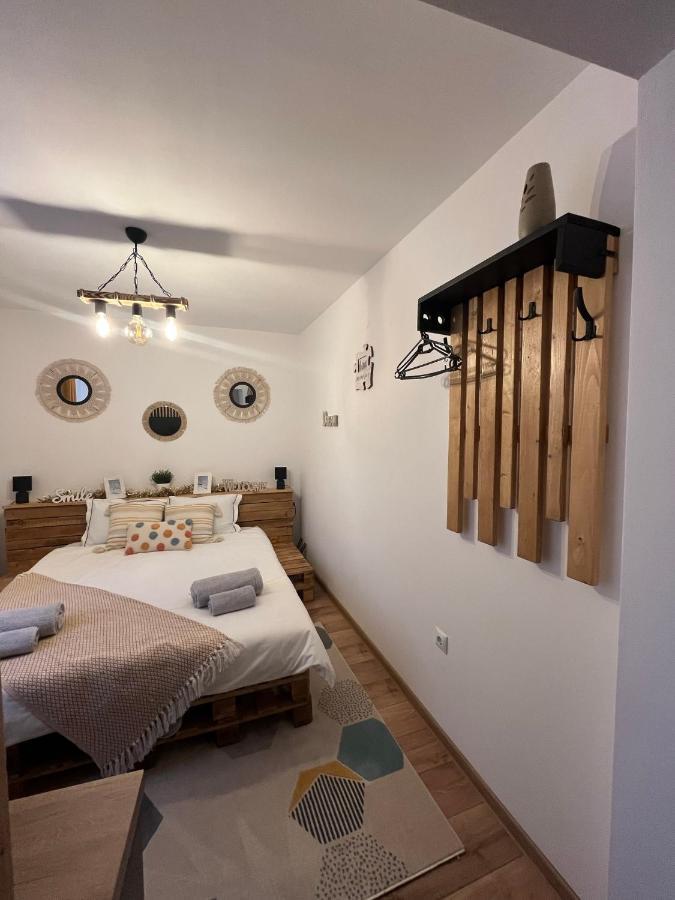 Wood Studio Sinaia Luaran gambar